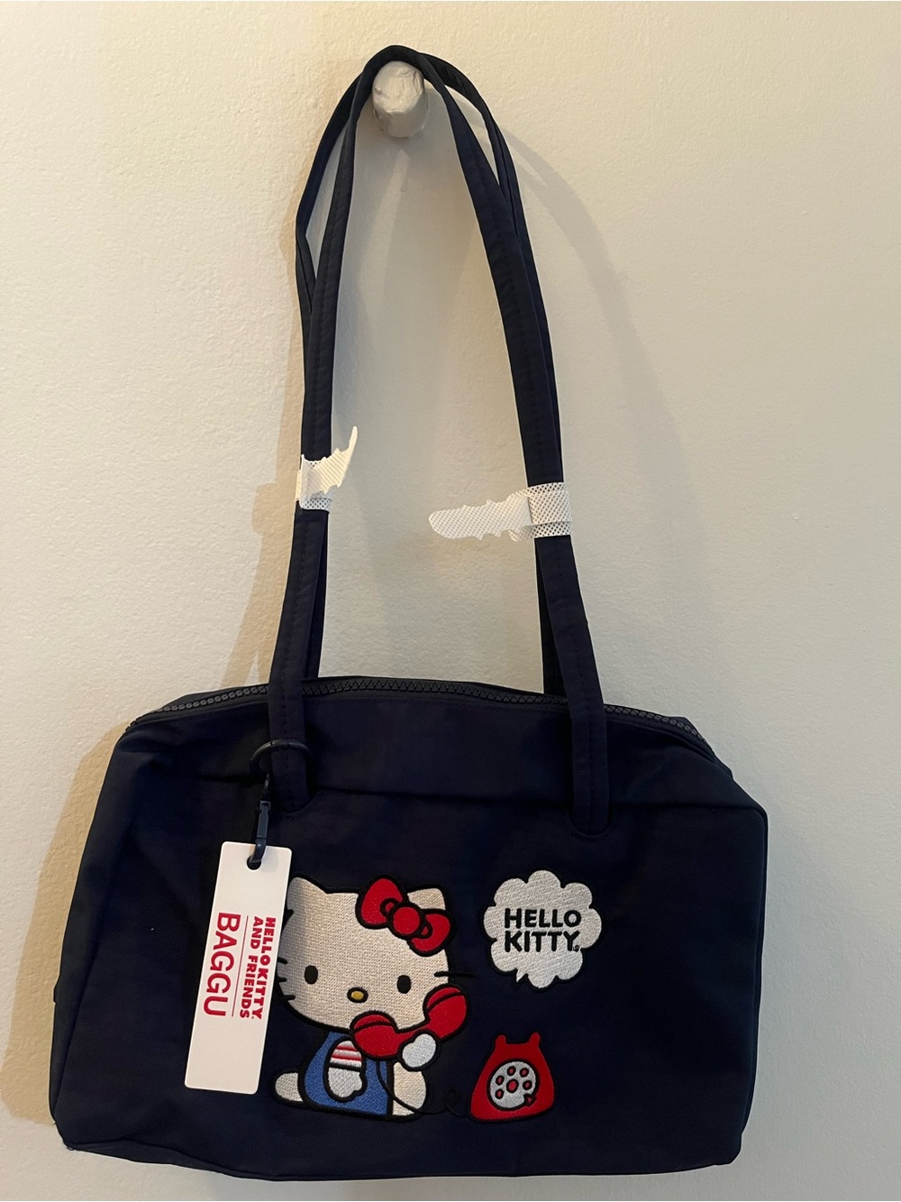BAGGU bowler Navy Hello Kitty Embroidered Shoulder Bag